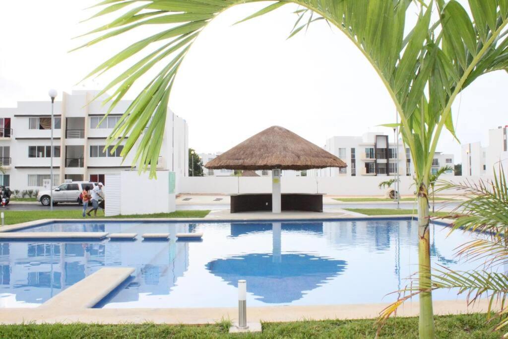 Depa De Playa C/Alberca Cerca De La 5A Avenida Appartement Playa del Carmen Buitenkant foto