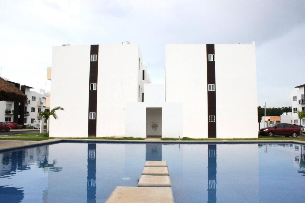 Depa De Playa C/Alberca Cerca De La 5A Avenida Appartement Playa del Carmen Buitenkant foto